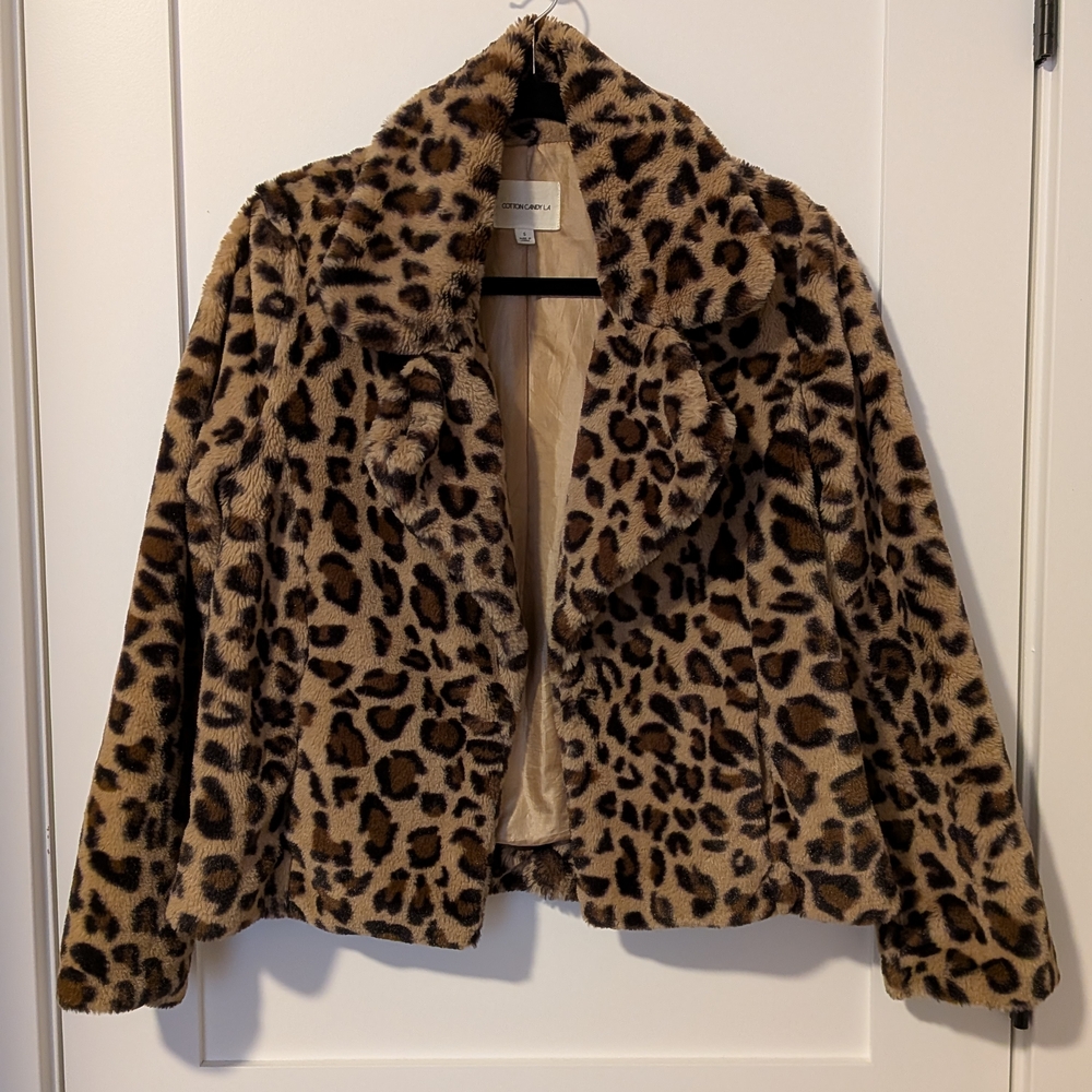 Open Front Leopard Print Faux Fur Cropped Jacket Size Small